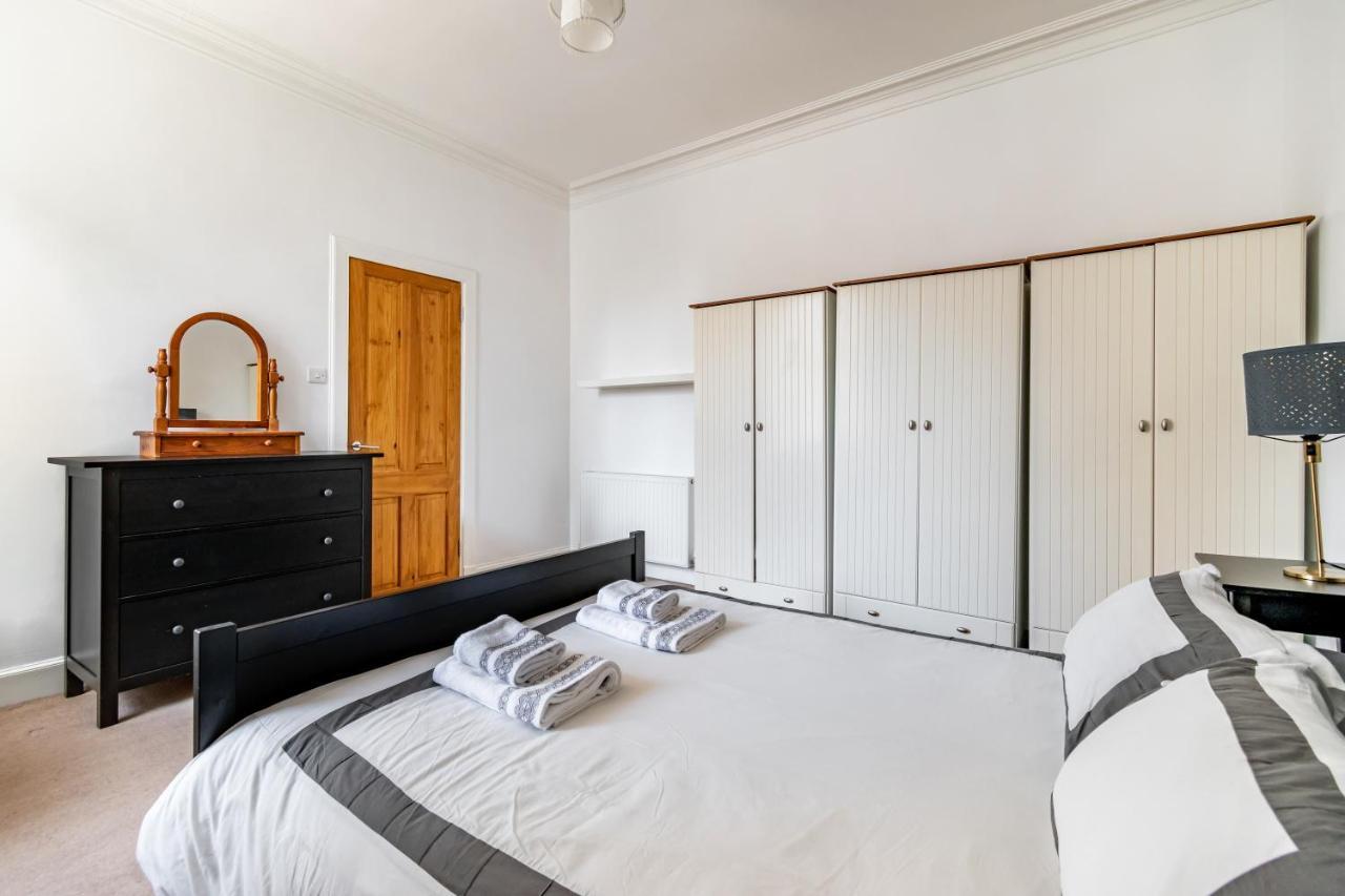 Amazing Apartments - Dalgety St - Near Holyrood Edimburgo Esterno foto