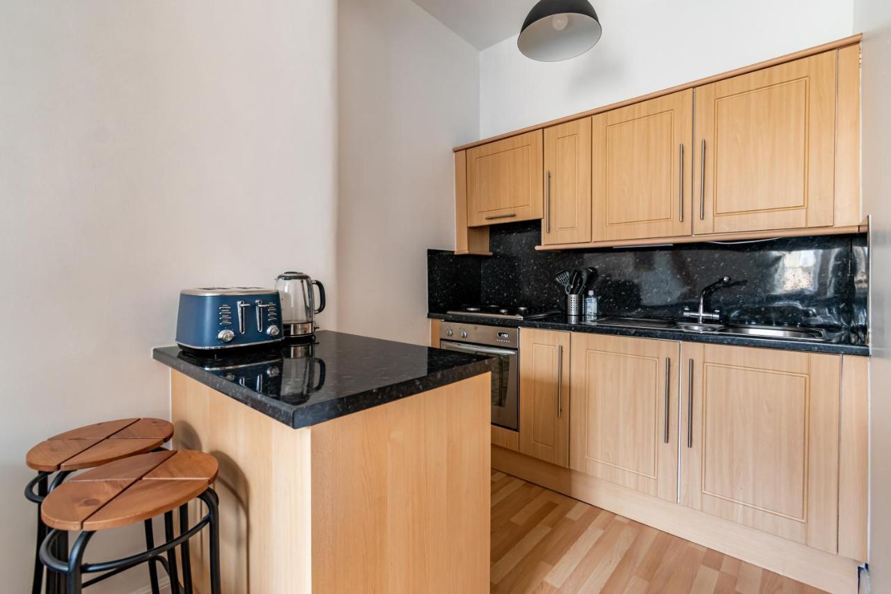 Amazing Apartments - Dalgety St - Near Holyrood Edimburgo Esterno foto