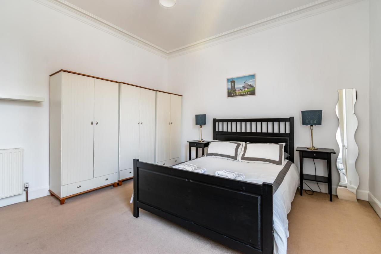 Amazing Apartments - Dalgety St - Near Holyrood Edimburgo Esterno foto